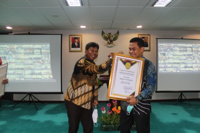 Penyerahan Sertifikat 08-08-2020